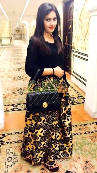 Komal Sharma, call girl in Bangalore