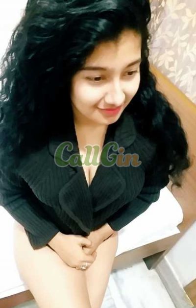 Priya Singh, call girl in Andheri (Mumbai)