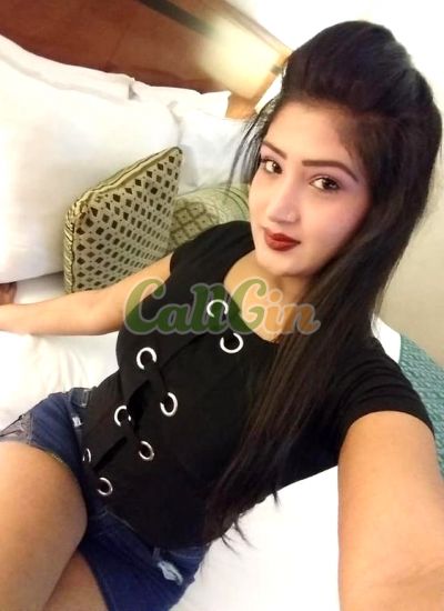 Divya Kapoor, call girl in Mumbai