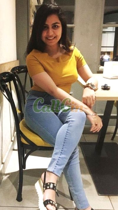 Henna, call girl in Connaught Place