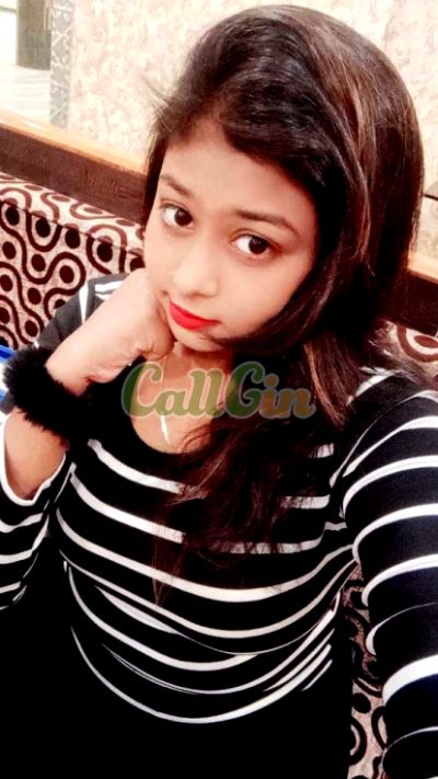 Komal Singh, Escort in Pune