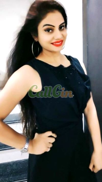 Manshi, call girl in Mumbai