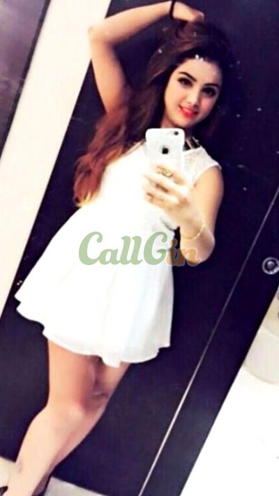 Neha Paal, Escort in Pune