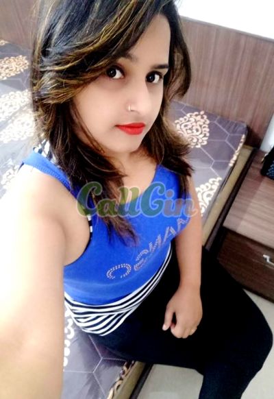 Riya Roy, call girl in MG Road (Bangalore)