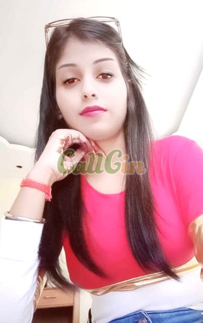 Khusboo 8433695397, Call girl in Mumbai