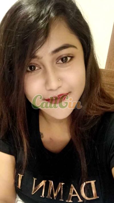 Priya Kapoor, Call girl in Pune