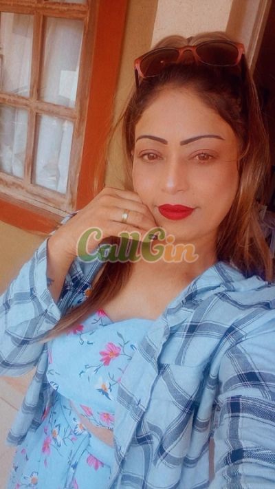 Simran, call girl in Pune