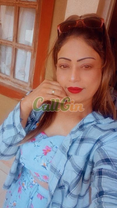 Simran, call girl in Pune