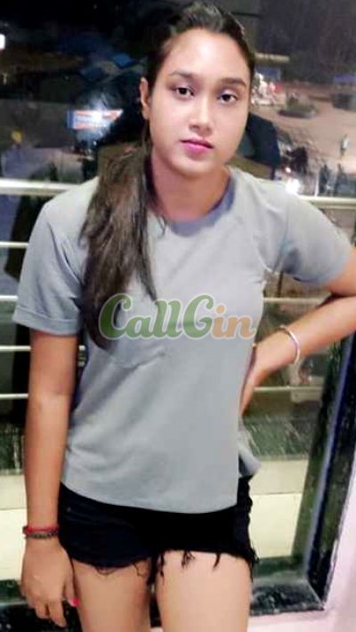Riya Mehta, call girl in Koramangala (Bangalore)