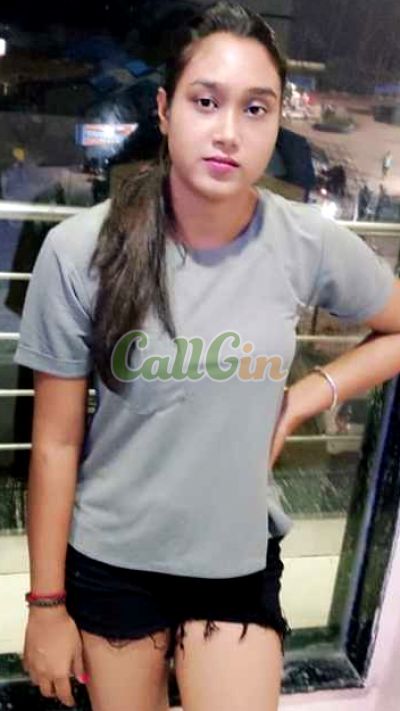 Riya Mehta, call girl in Koramangala (Bangalore)