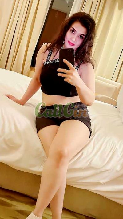 Neelam Sharma, call girl in Andheri (Mumbai)