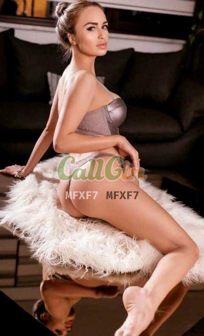 Pooja, Escort in Mahipalpur