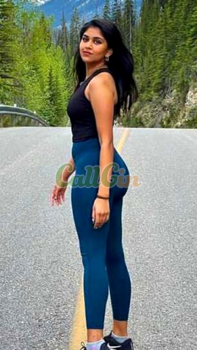 Anushka Dwivedi, call girl in Koramangala (Bangalore)