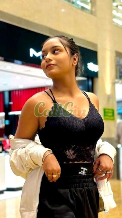 Mohini Dube, Call girl in Shivajinagar (Pune)