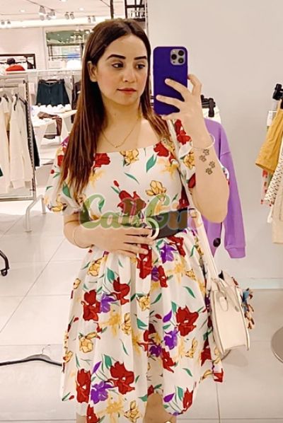 Pooja, call girl in Mumbai