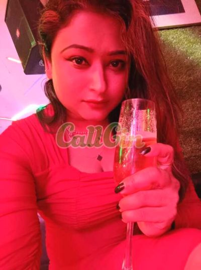 Mou Banarjee 8276865838, Escort in New Town (Kolkata)
