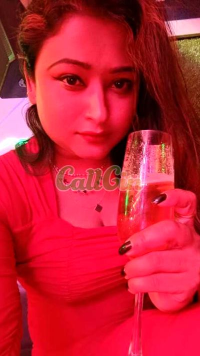 Mou Banarjee 8276865838, Escort in New Town (Kolkata)
