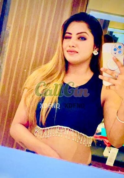 Manshi Singh, escort in Pune