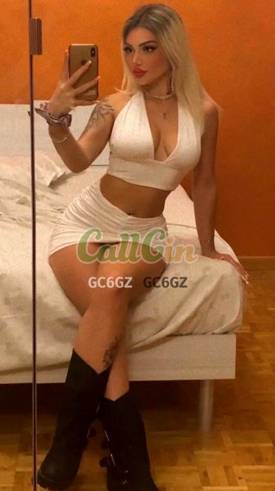 Nidhi 9990255589, Escort in Nehru Place