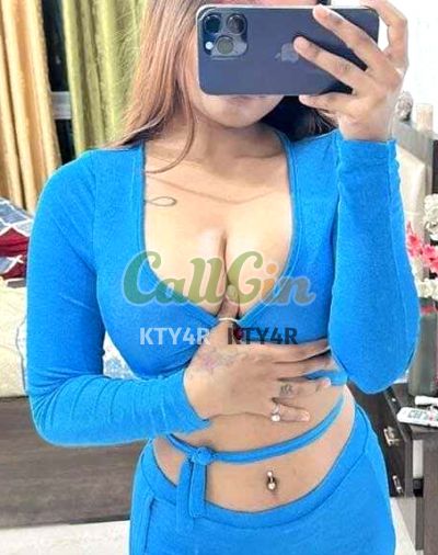 Divya Prajapati 7426075489, Call girl in Andheri (Mumbai)