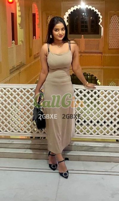 Madhu 7304566700, Escort in Thane