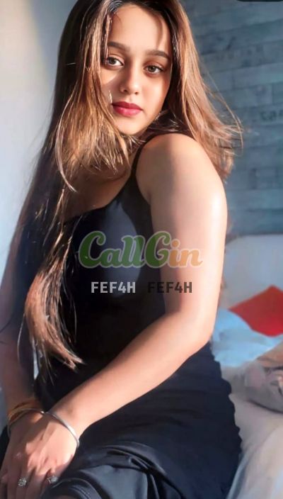 Praneeta, call girl in Juhu (Mumbai)