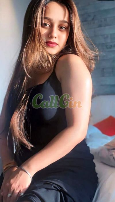 Praneeta, call girl in Juhu (Mumbai)
