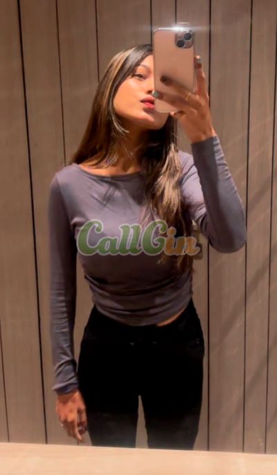 Kriti 8603264311, Call girl in MG Road (Bangalore)