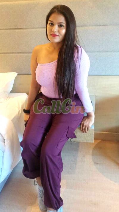 Priya Venkatesh 8209027033, Call girl in Anna Nagar (Chennai)