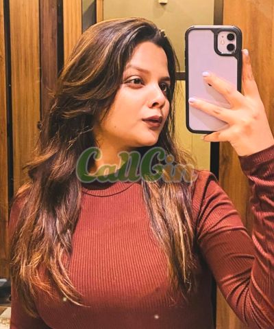 Prachi Sharma 7970758852, Call girl in Pune