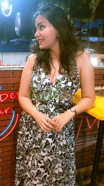 Aadhya 7061685097, Call girl in Chennai