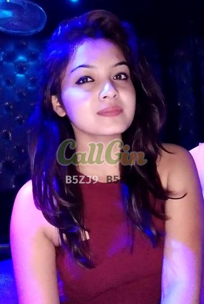 Neha Sharma, call girl in MG Road (Bangalore)