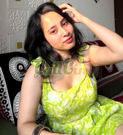 Nandini Varma 9725132498, Call girl in Anna Nagar (Chennai)