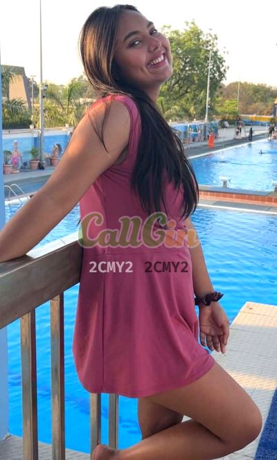 Dipti Sarkar, call girl in Tollygunge (Kolkata)