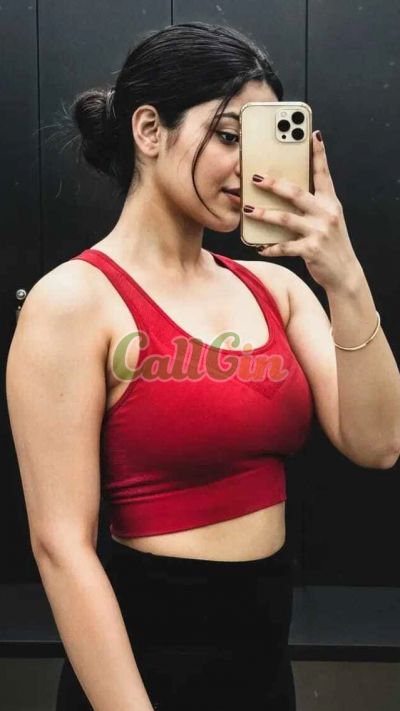 Kavya Sharma 6350658096, escort in Mumbai Central