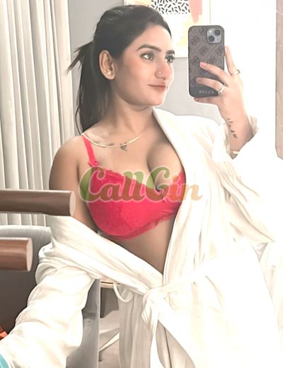 Sonam 7975294965, escort in Chennai
