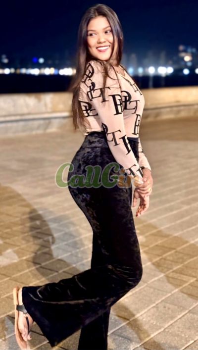 Roshni 7645081894, escort in Bangalore