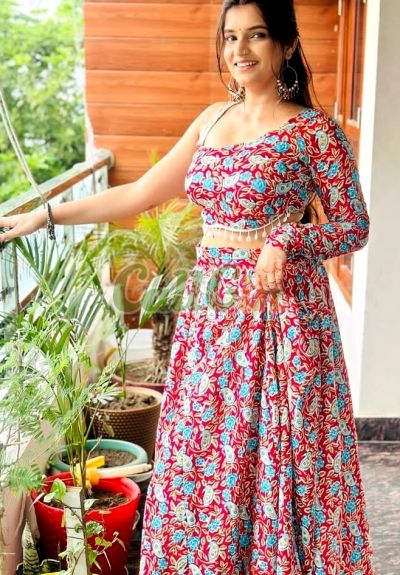 Suhani Rathee 8890232762, call girl in Nerul (Navi Mumbai)