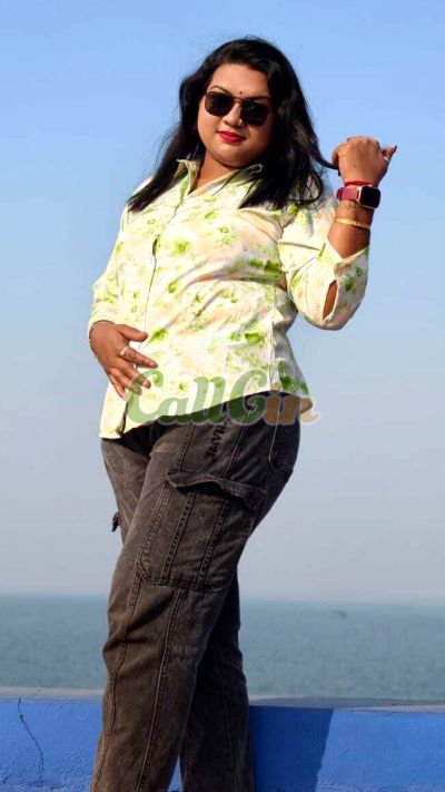 Riya 7738704200, call girl in Bangalore