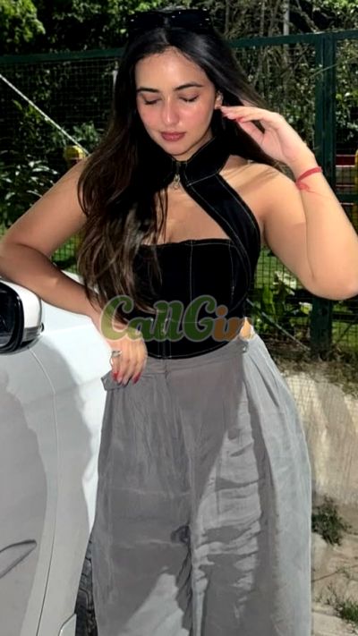 Neelam 9667938988, escort in Dwarka