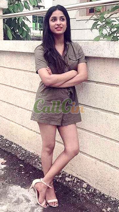 Saloni Singh 9136175589, call girl in Vashi (Navi Mumbai)