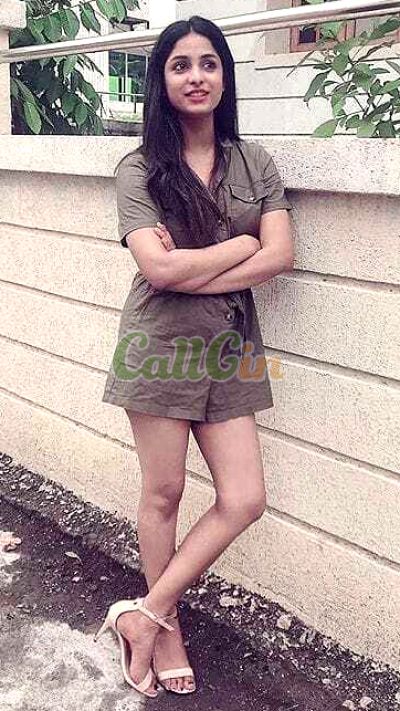Saloni Singh 9136175589, call girl in Vashi (Navi Mumbai)