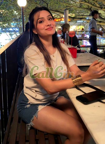 Diviya 7488740877, escort in Vashi (Navi Mumbai)