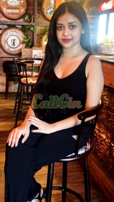 Puja Singh 7304097106, call girl in Vashi (Navi Mumbai)
