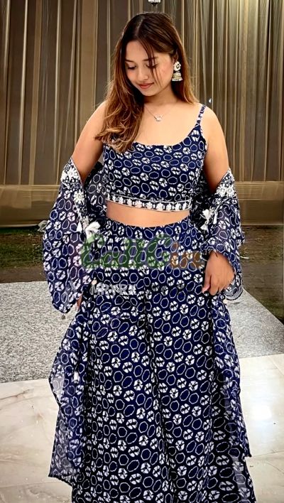 Janvi Tiwari 9833376037, call girl in MG Road (Bangalore)