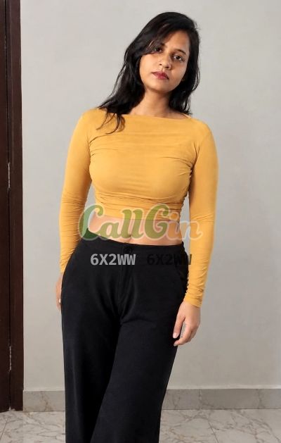 Rohini Sharma 8690260140, call girl in Koregaon Park (Pune)